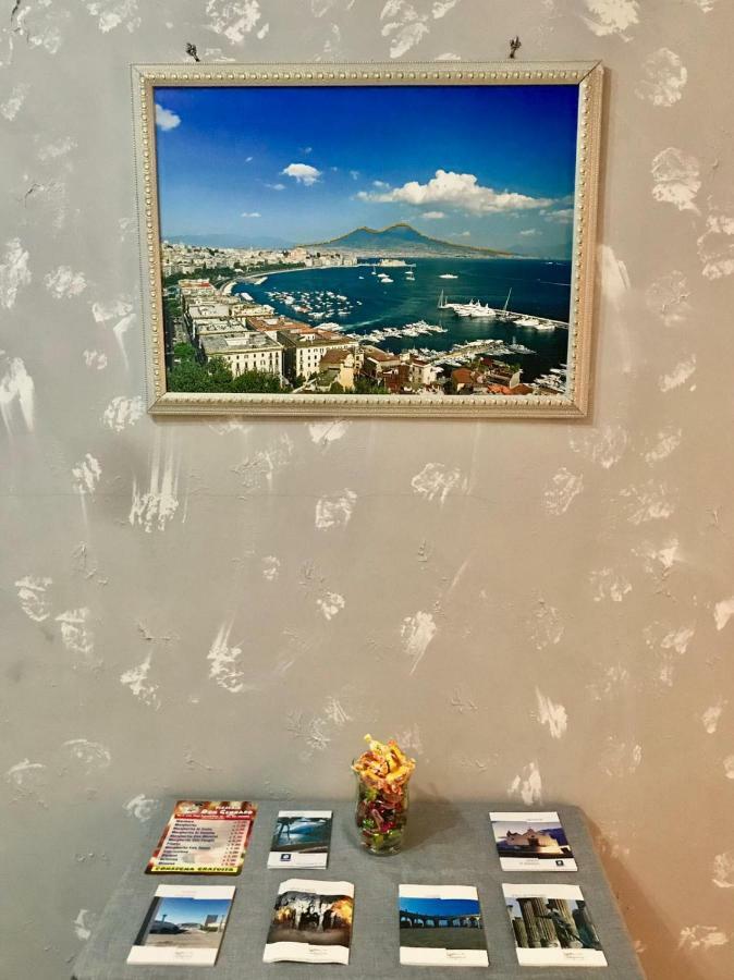 ナポリLa Casa Del Re Borboneアパートメント エクステリア 写真